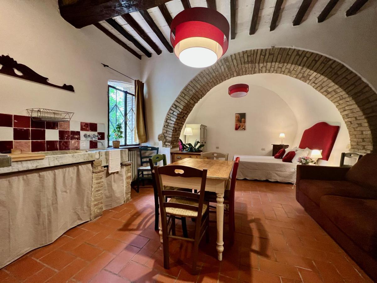 Appartement Le Fonti Di San Gimignano Extérieur photo