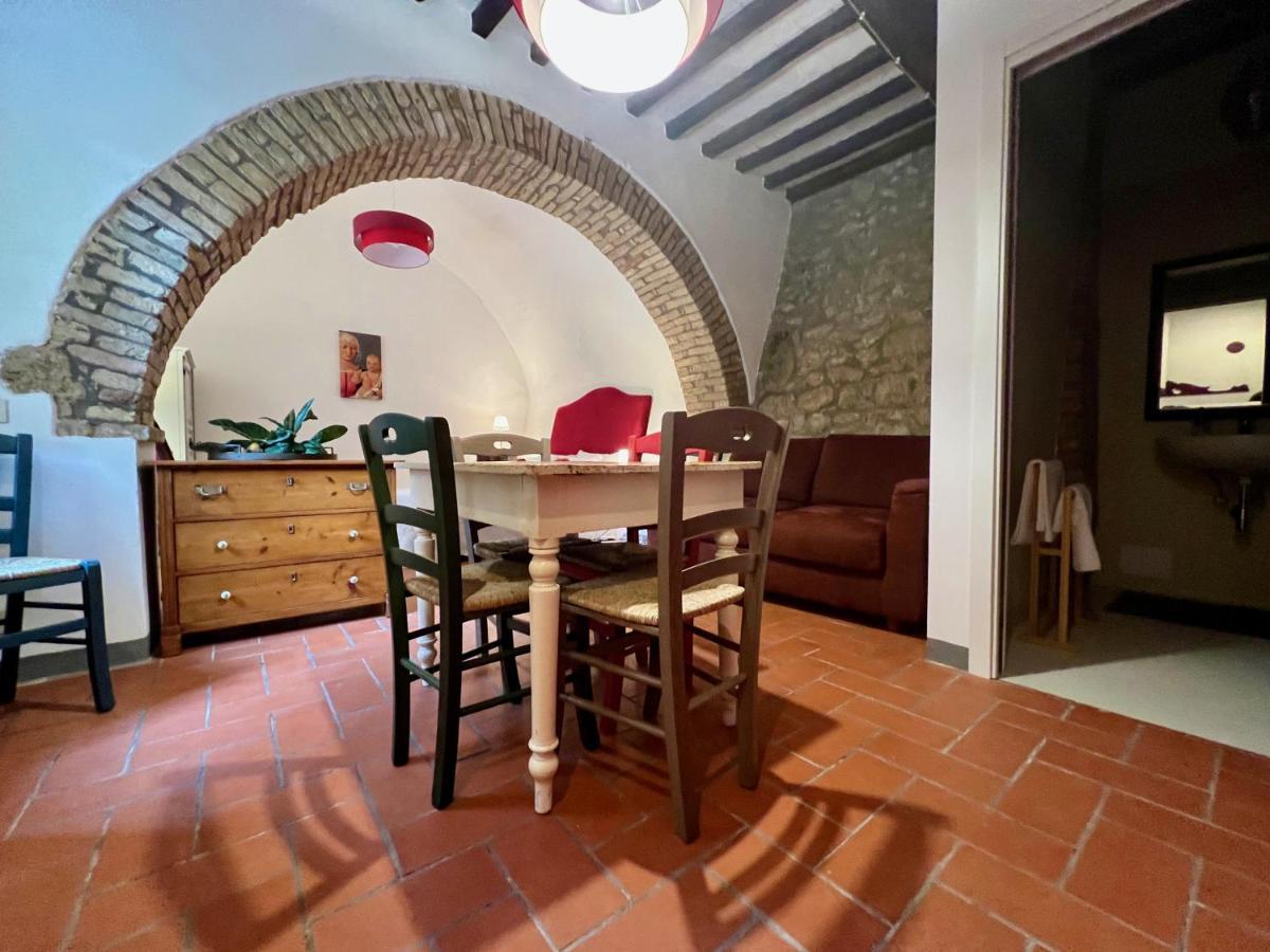Appartement Le Fonti Di San Gimignano Extérieur photo